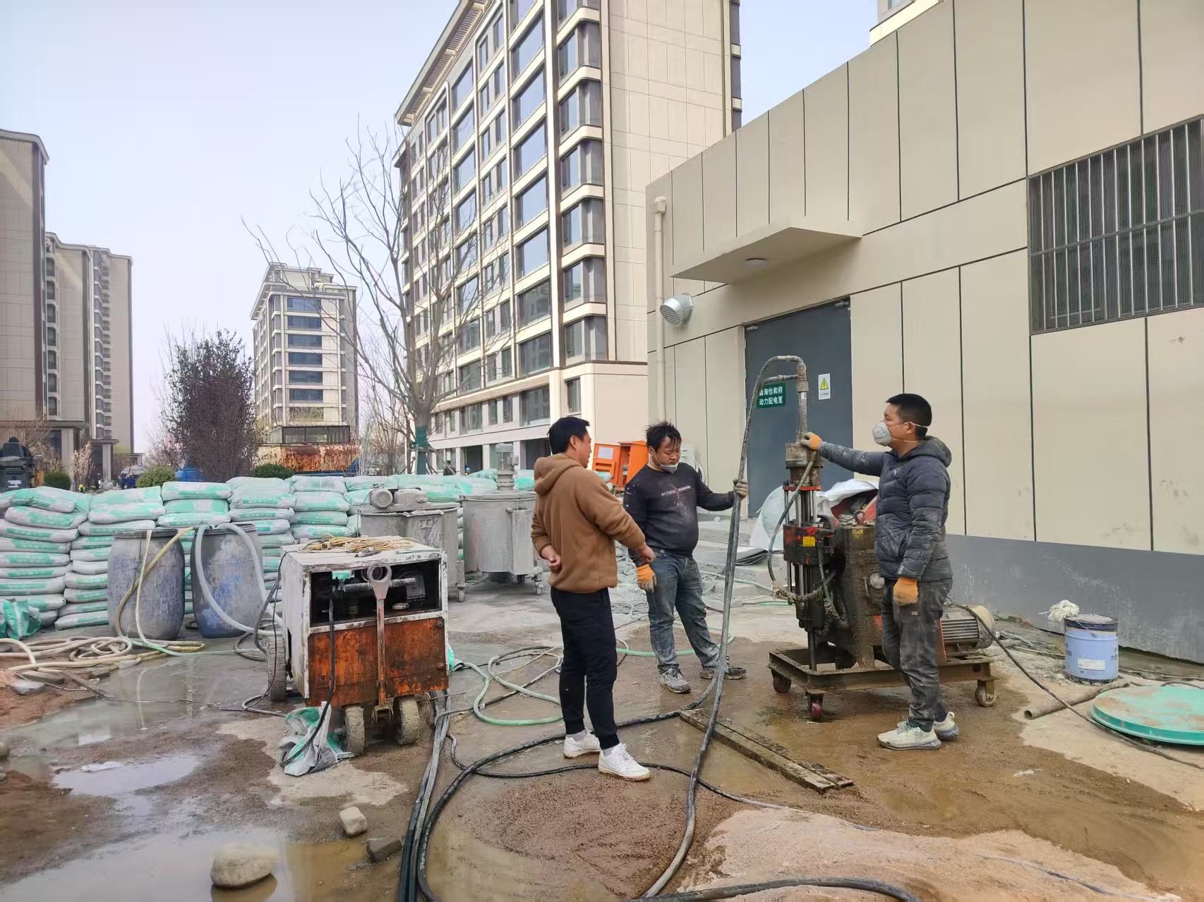 白茅湖农场如何判断房屋地基是否稳定