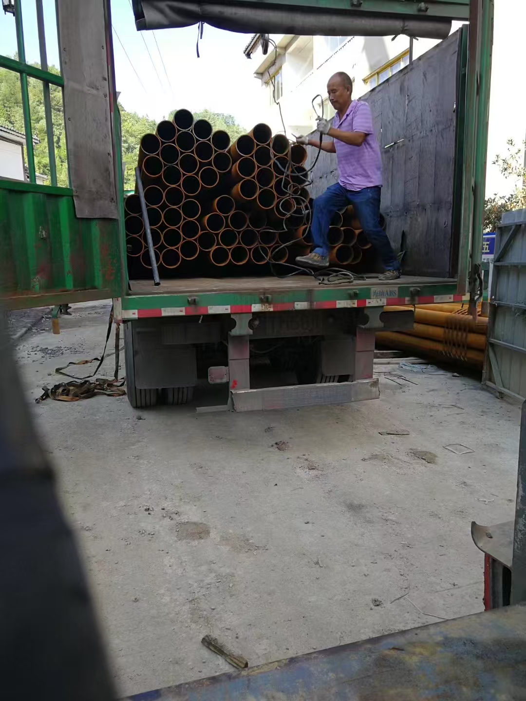 白茅湖农场房屋地基下沉倾斜加固扶正